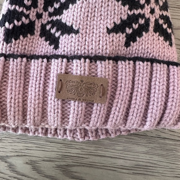 EUC Pom Hat - Winter is coming - Picture 2 of 3